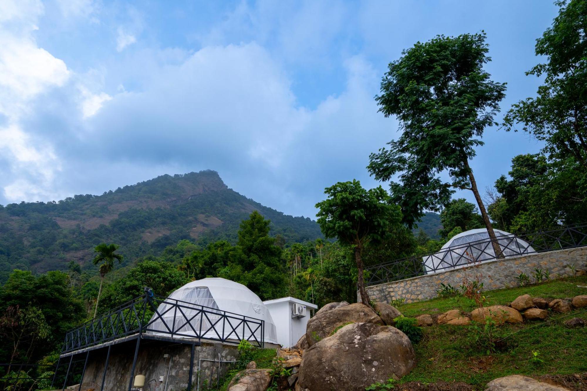 Karimb Resorts Vallikavungal Exteriér fotografie