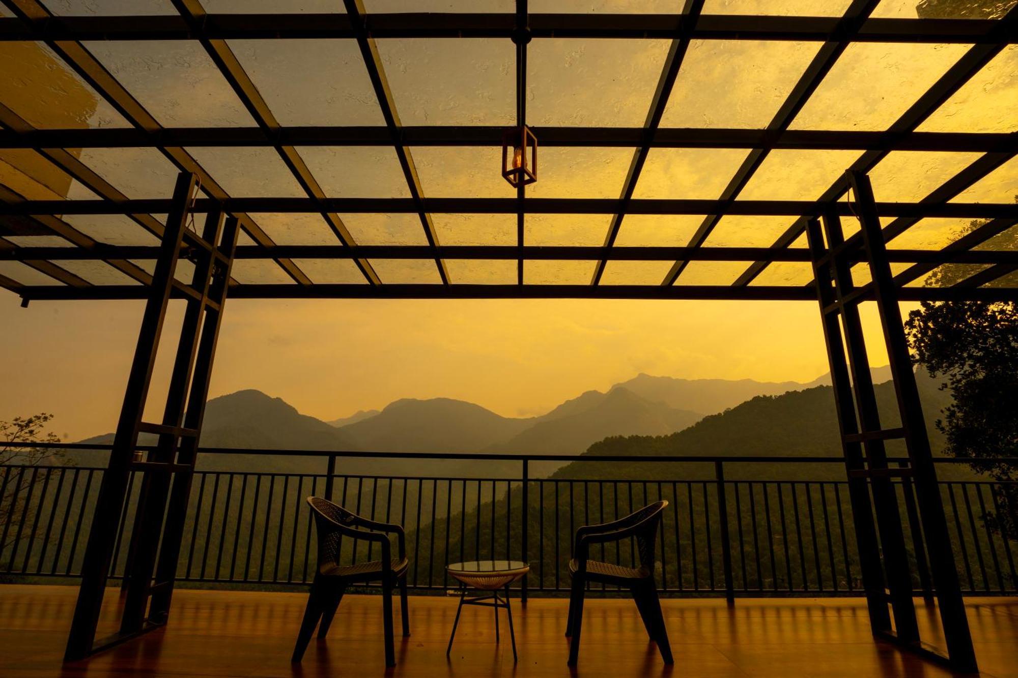 Karimb Resorts Vallikavungal Exteriér fotografie