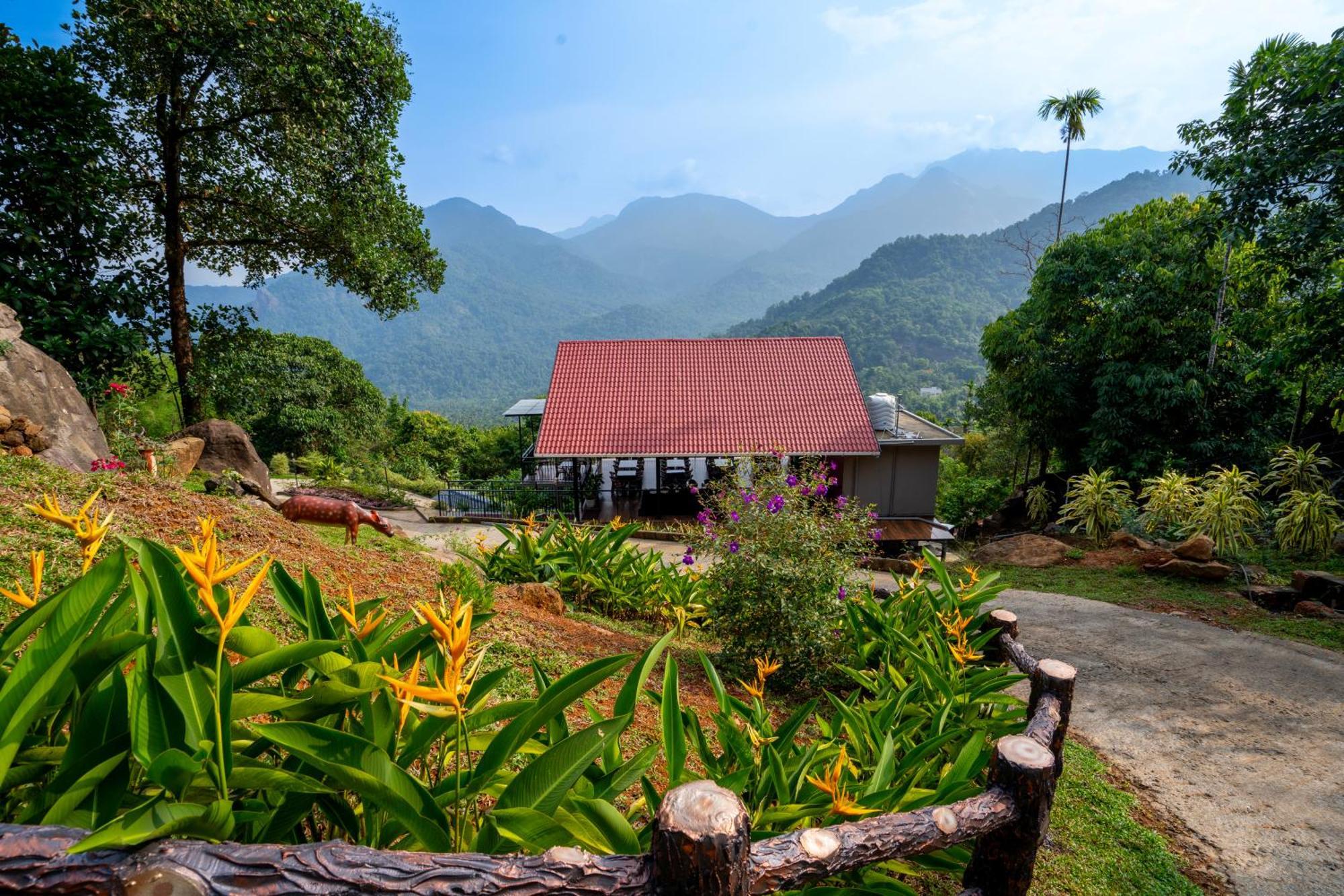 Karimb Resorts Vallikavungal Exteriér fotografie