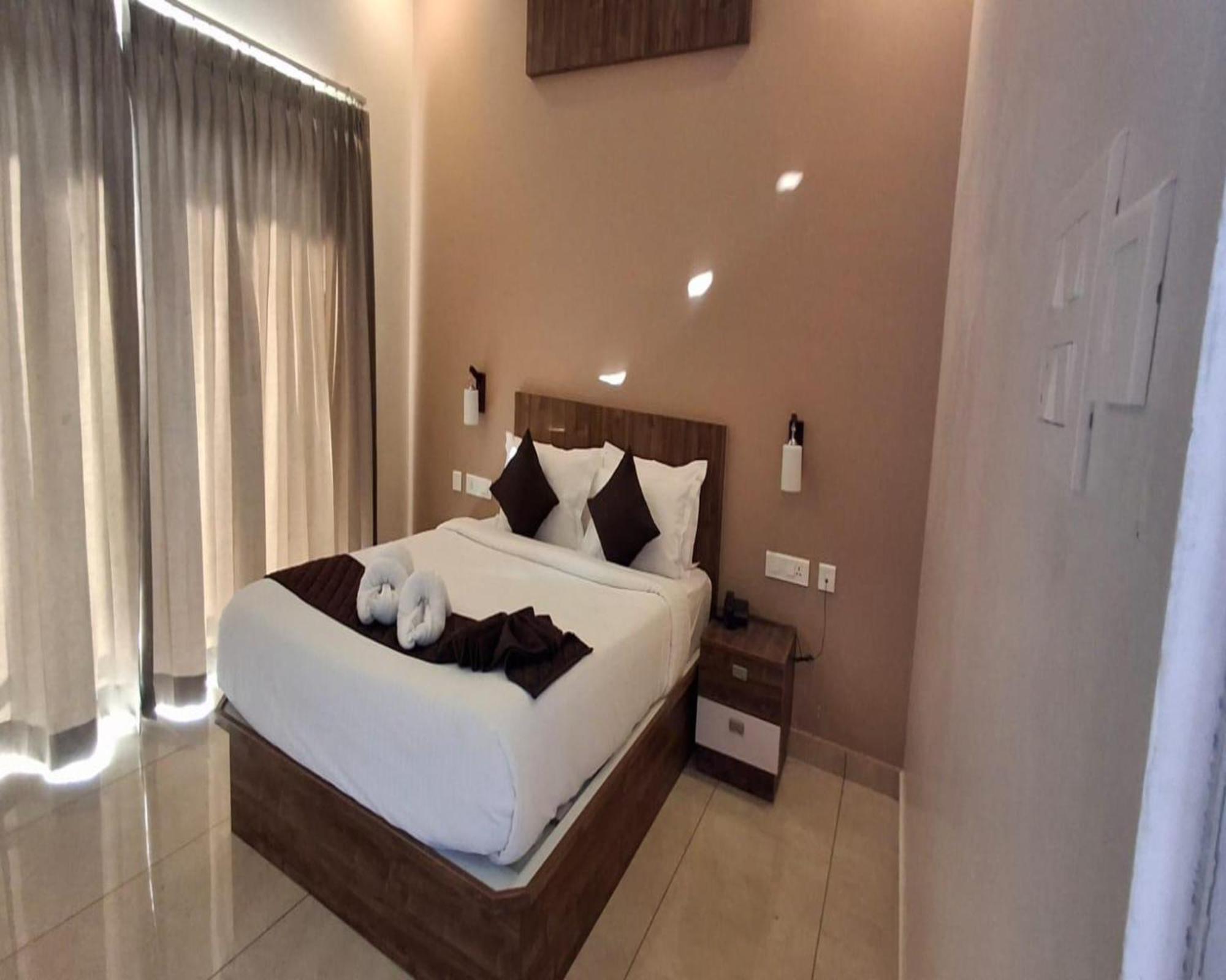 Karimb Resorts Vallikavungal Exteriér fotografie